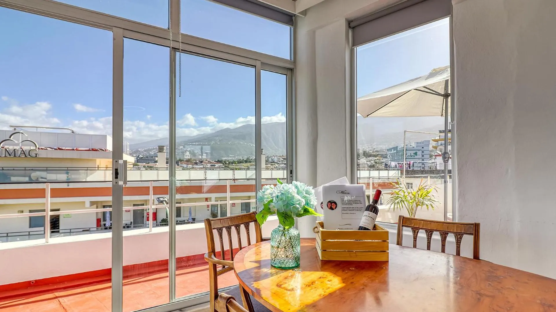 Spacious Penthouse With King-Size Bed, Huge Terrace, Ocean & Teide View Puerto de la Cruz  0*, Puerto de la Cruz (Tenerife)